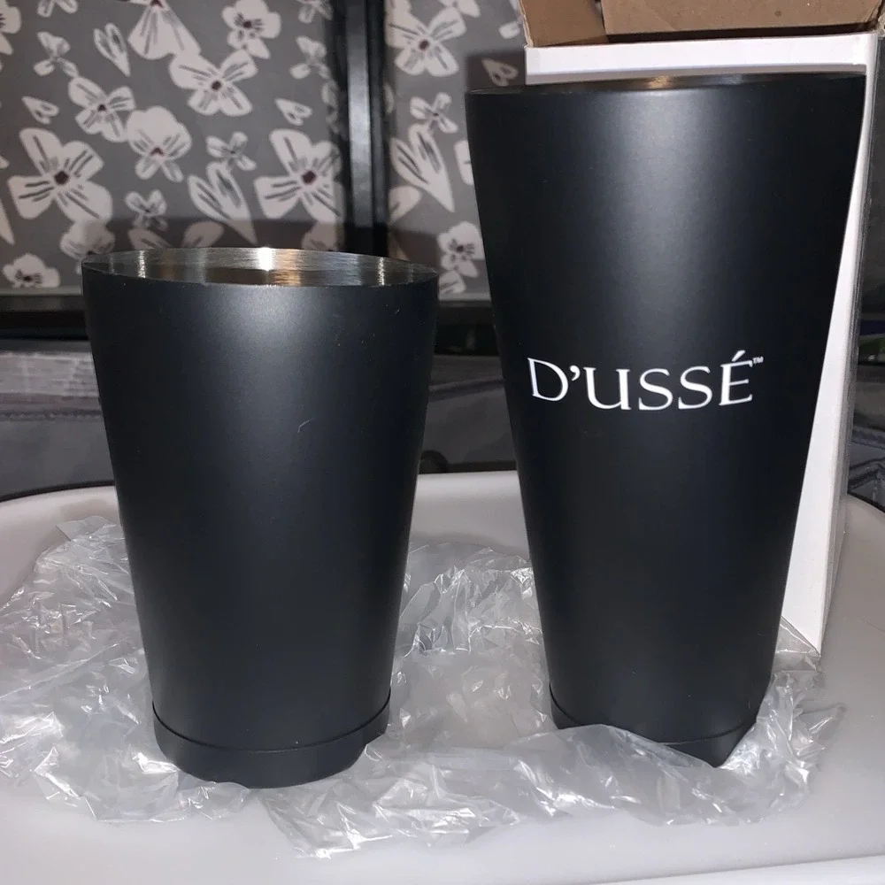 D'USSE  Cognac Shaker 2 Pc Set‎ Boston Style Drink Shakers Stainless Steel New